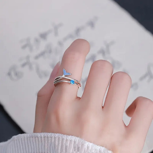 Adjustable Dolphin Tail Enamel Ring with Synthetic Zirconia