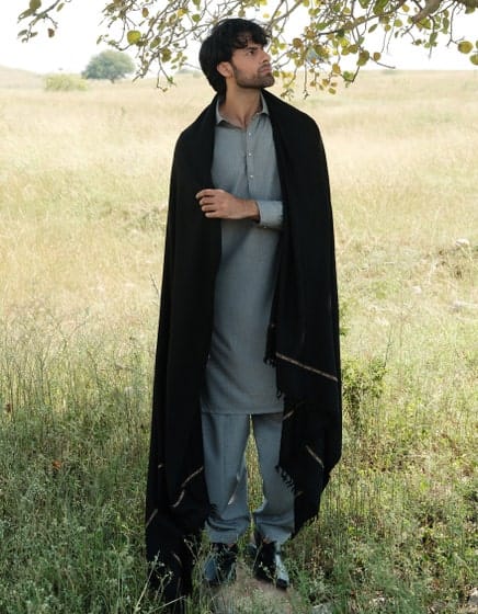 BLACK WOOL MEN SHAWL